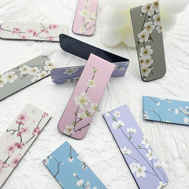 5 Stück magnetische Lesezeichen mit Blumen-Design in Multicolour für deine Bücher - Bild 1
