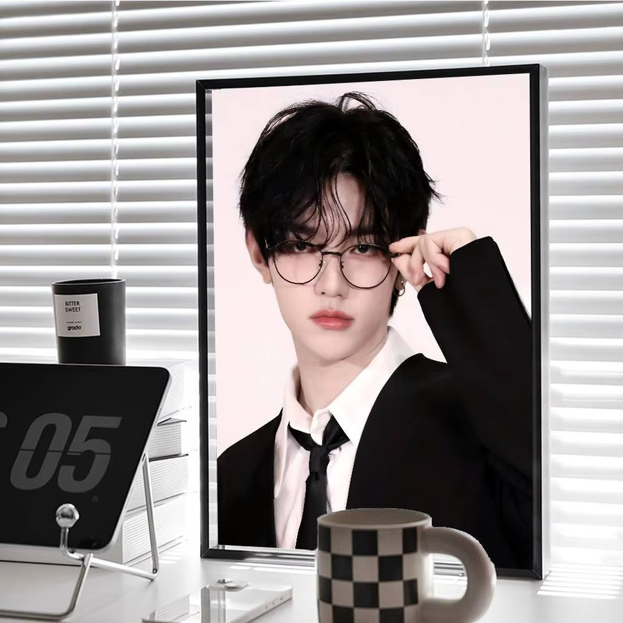 Kayou Zhang Hao Kpop-Poster, wasserfester Wandkunst-Aufkleber in Multicolor, Vintage-Raumdekoration, B: 20,0 cm, H: 20,0 cm, T: 15,0 cm - Bild 4
