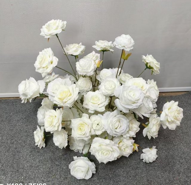 Weiße künstliche Rosen Blumenreihe von Lucky Flower als hängende Dekoration für Hochzeiten, Partys und Bühnen, B/H: 30 x 30 cm - Bild 1