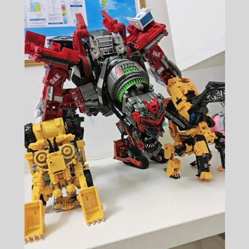 AOYI Transformers Devastator Actionfigur 8 in 1 Transformationsspielzeug 1/60 ab 14 Jahren - Bild 3