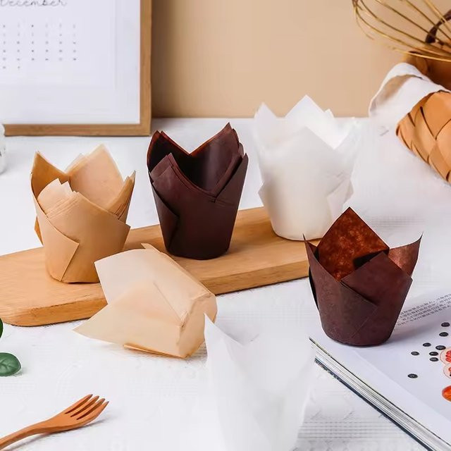 Tulpenförmige Backpapier-Becher aus braunem Papier für Kuchen und Gebäck, 50 Stück - Bild 1