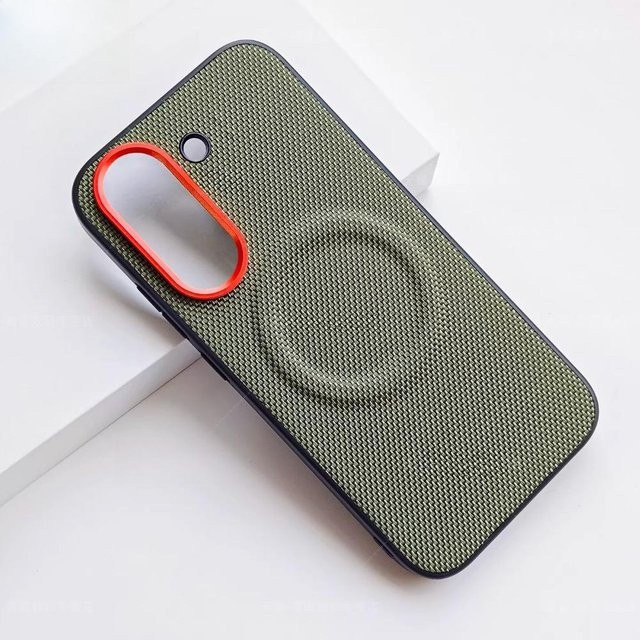 POCO X8 Pro und X8 Max Schutzhülle in Grün: Magnetische Hartschale mit mattem Anti-Fingerabdruck-Finish und stoßfestem Design - Bild 1