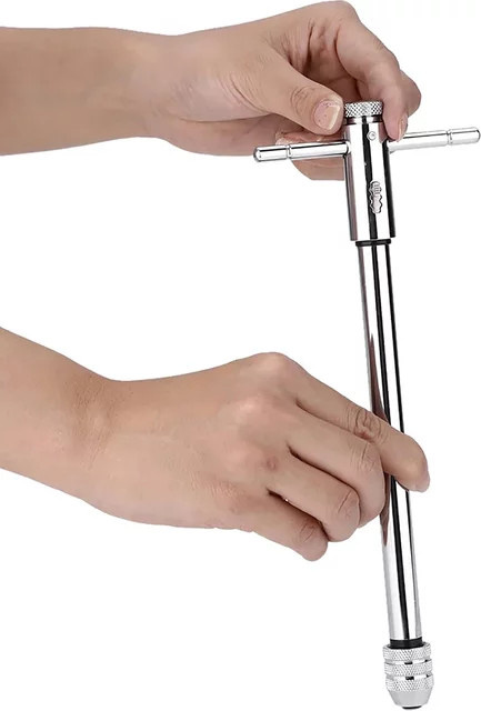 Verstellbares Ratschen-Handgewindeisen von WOZOBUY für M5-M12 in Silber, verlängertes Gewindebohrer-Zubehör für Vorwärts- und Rückwärtsgewindebohren - Bild 1