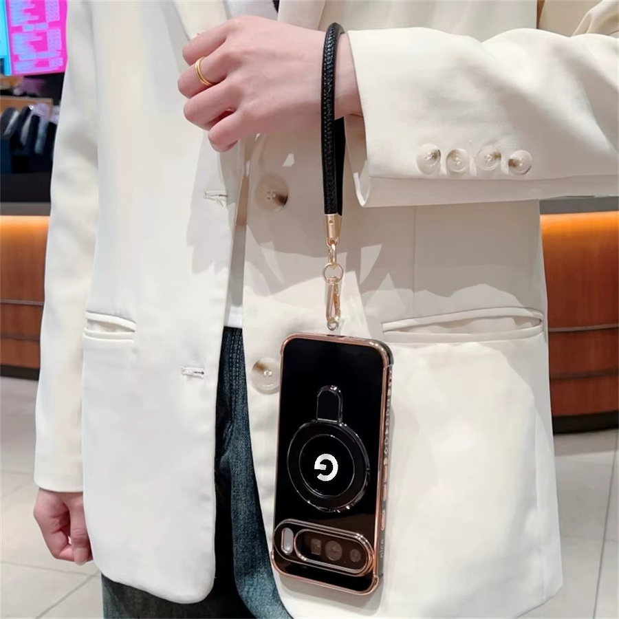 Stoßfeste Silikon-Handyhülle mit Magnetring und Armband für Google Pixel 10, 9 Pro XL, 9, 8a und 7a in Purple - Bild 3