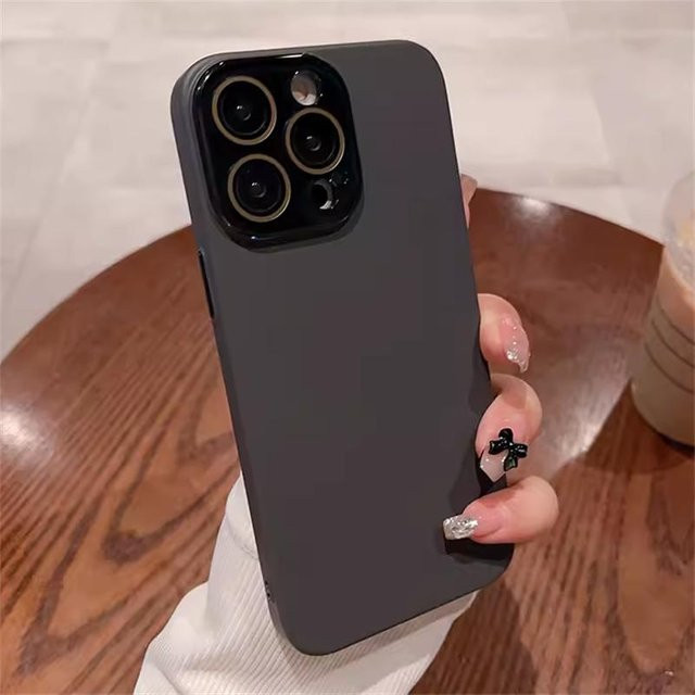 Stoßfeste iPhone Hülle aus mattem Hart-PC mit Linsenschutz in Schwarz für iPhone 16 15 14 13 12 11 Pro Max Plus - Bild 1
