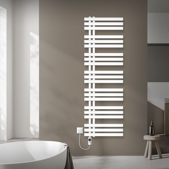LuxeBath Badheizkörper mit Digitalanzeige und Heizstab 900W, Weiß, B: 50 cm, H: 160 cm - Bild 1