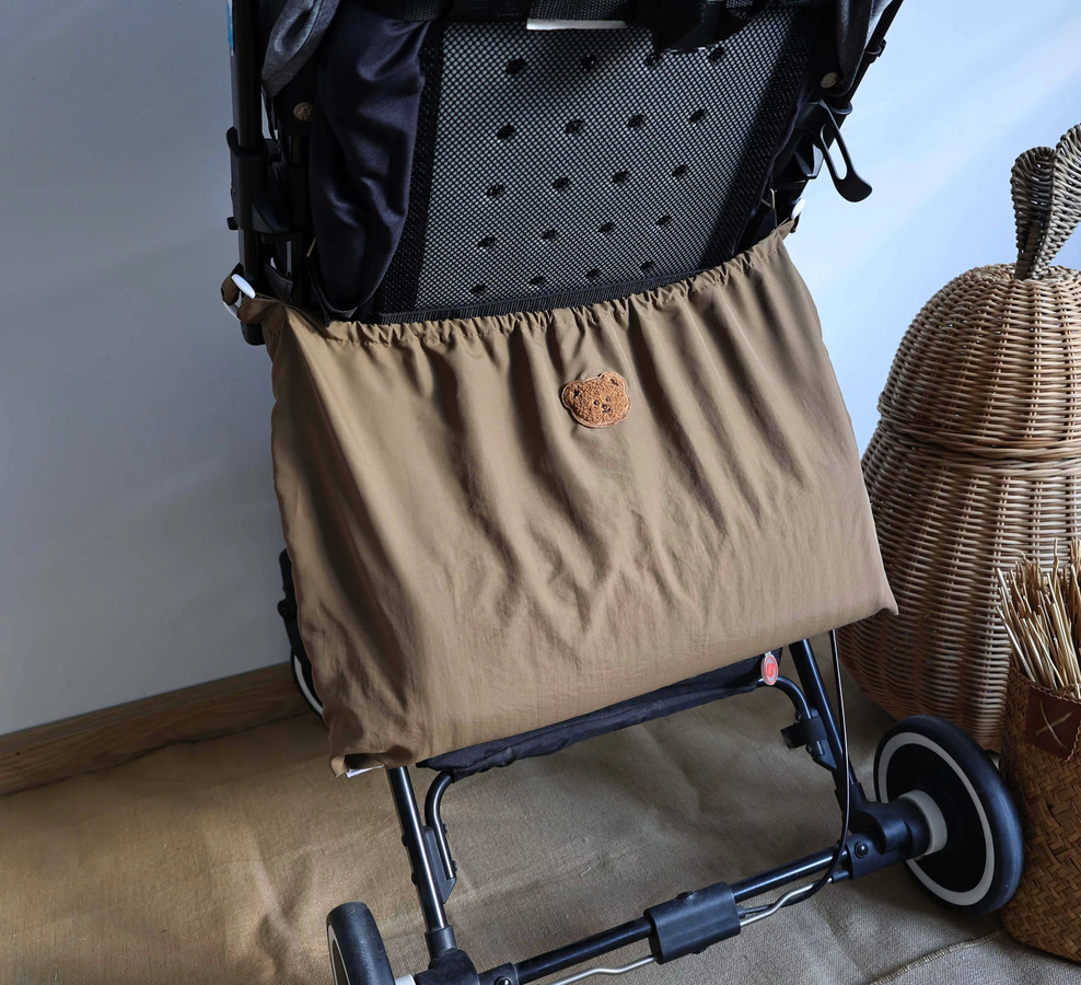 Beige Nylon-Organizer-Tasche für den Kinderwagen mit Flaschenhalter und Aufhängemöglichkeit - Bild 3