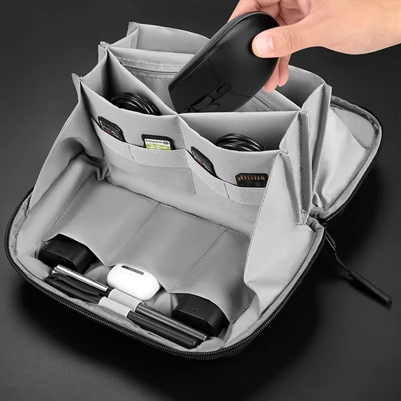Wasserdichte Kabelaufbewahrungstasche als tragbarer Organizer für digitale Elektronik und USB-Ladekabel in Schwarz - Bild 2