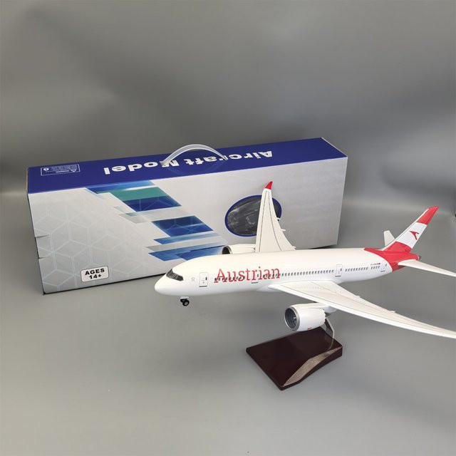 ZOCO B787 Österreichisches Flugzeugmodell, Miniatur-Sammelflugzeug, mit LED-Licht, ab 14 Jahren - Bild 1