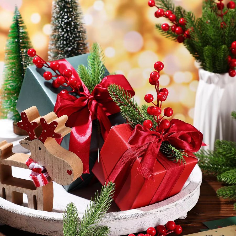 TTCY Künstliche Holly Pflanzen mit roten Beeren für Weihnachts- und Neujahrsdekoration sowie Hochzeiten, 10 Stück - Bild 2