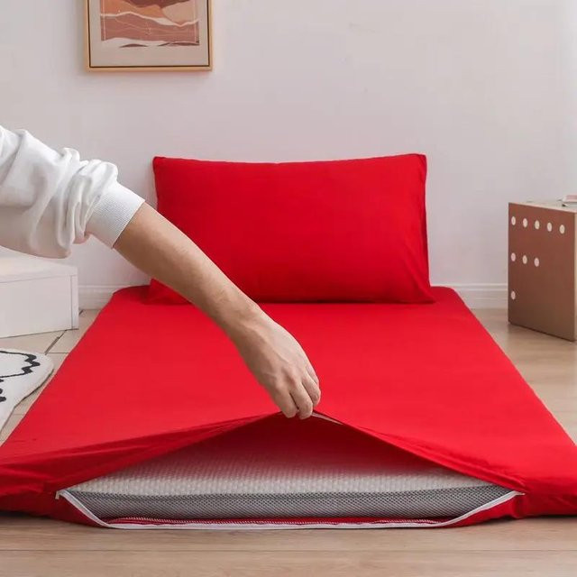 Yiran Furniture Matratzenschoner mit Reißverschluss und 2 Kissenbezügen, Rot, B/T/H: 150 x 200 cm, Kissenbezüge: 48 x 74 cm - Bild 1