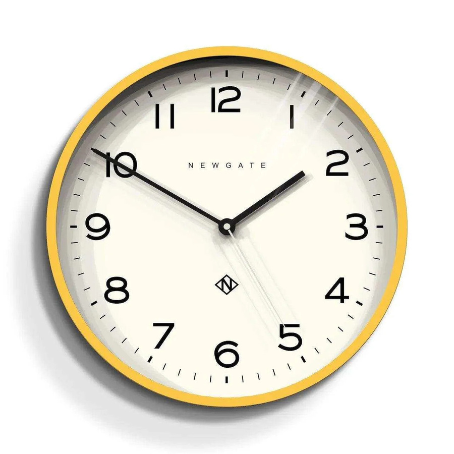Newgate Echo Number Three Wanduhr in Gelb und Weiß, rund, Durchmesser: 37 cm - Bild 1