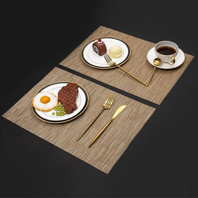 Khkai Tischsets aus PVC, hitzebeständig, rutschfest und fleckenabweisend, waschbar, rechteckig, Farben: Rot und Braun - Bild 1