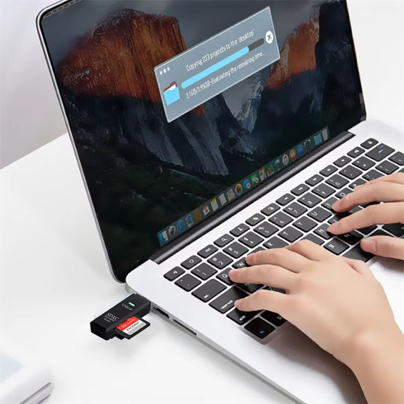 2-in-1 Multifunktionaler USB 3.0 Kartenleser Konverter für Micro SD und TF Speicherkarten, USB-A Adapter in Schwarz - Bild 4