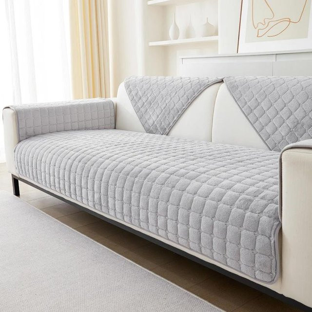 HOMEMOTION Sofabezug aus weichem Plüsch in Lichtgrau, rutschfester Schonbezug für dein Sofa, B/T/H: 210 x 110 cm - Bild 1