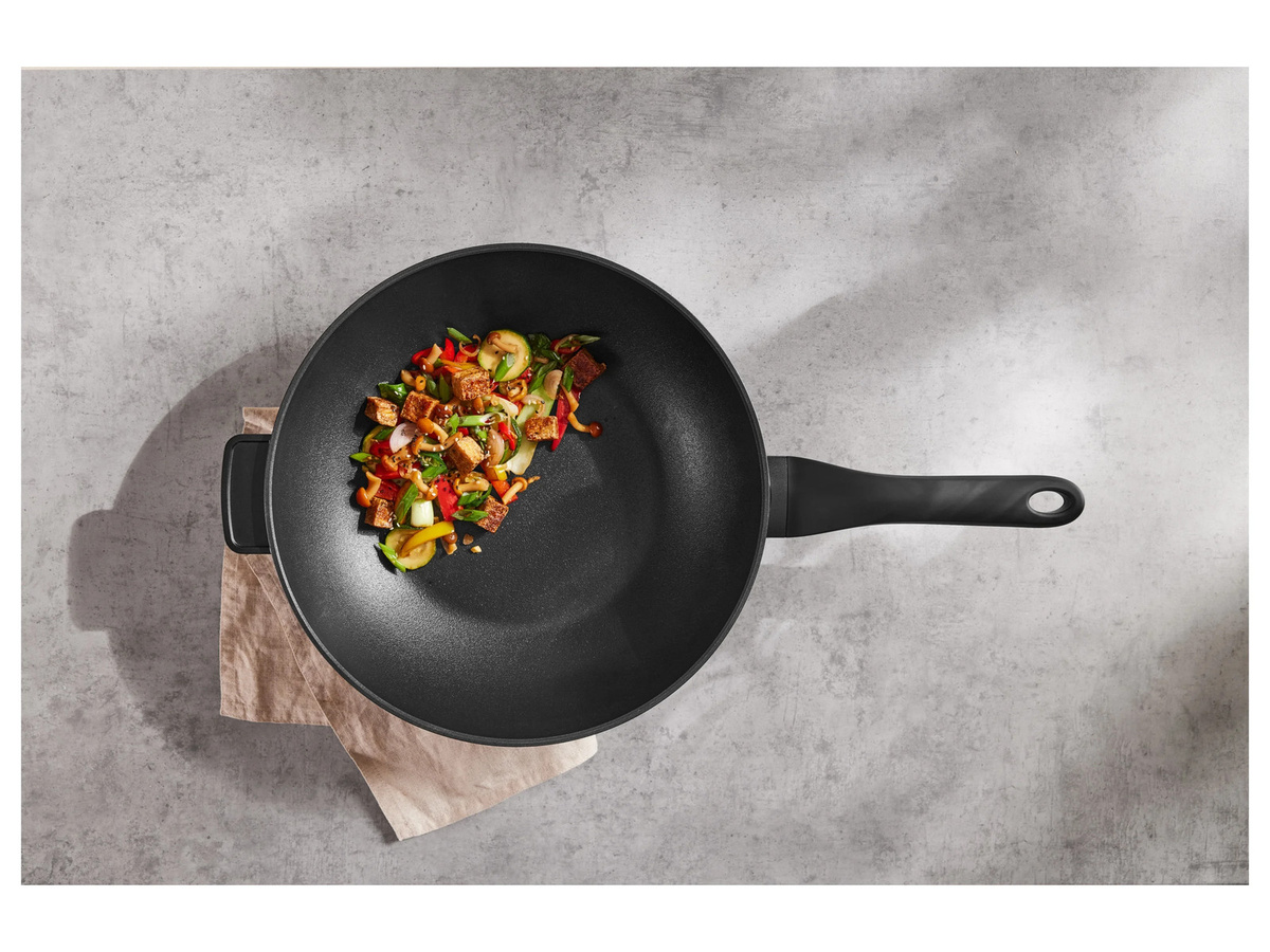 SILVERCREST Aluguss-Wok mit Antihaftbeschichtung in Schwarz, Durchmesser: 32 cm - Bild 2