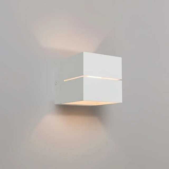 QAZQA Moderne Wandleuchte Weiß aus Aluminium mit Up-Down Lichteffekt und dimmbarer Warmweiß Funktion - Bild 1