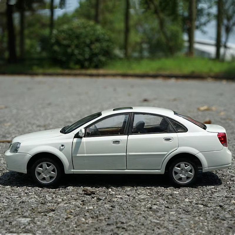 WELLY Excelle Auto Modell, 1:18, Metall - Bild 3