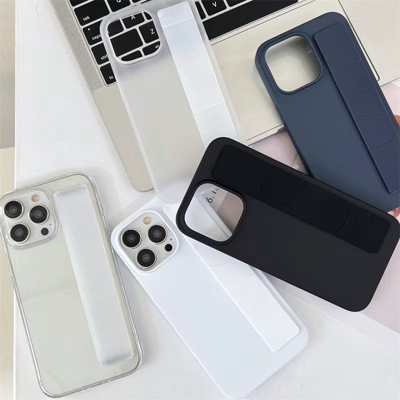 Stoßfeste Silikon-Handgelenkschlaufe für Apple iPhone 11 bis 16 Pro Max Plus, ultradünne matte Schutzhülle in Schwarz - Bild 2