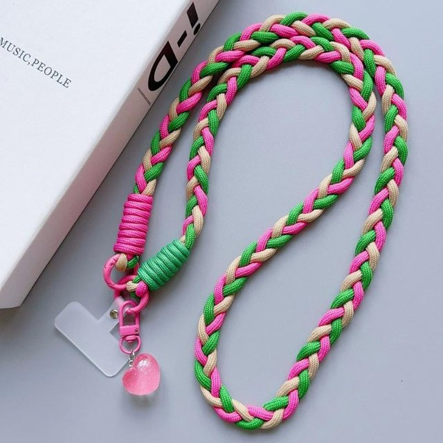 Universelles Handy Lanyard mit Cartoon Anhänger als dekorative Umhängekordel und Schultergurt in Multicolour - Bild 1