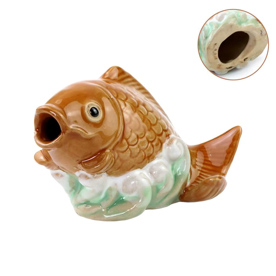Keramik-Karpfen-Gartenfigur in Braun als dekorative Springbrunnendüse für deinen Teich und Außenbereich - Bild 1