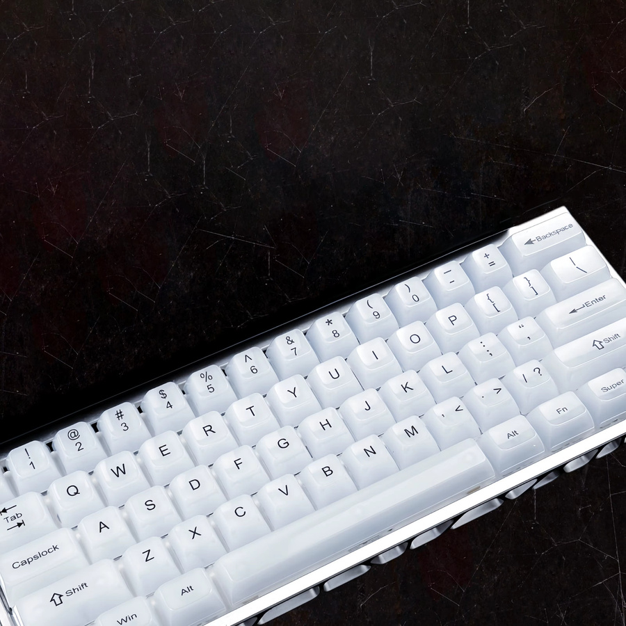 DIXSG Tastenkappen-Set aus mattiertem transluzentem PC in Weiß und Rot, 115 Tasten im OEM-Profil für Cherry und Gateron MX Schalter, ideal für deine Gaming-Tastatur - Bild 4
