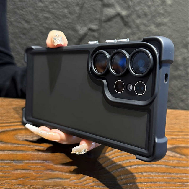 Stoßfeste Panzer-Handyhülle für Samsung S25, S26 Plus und S24 Ultra in Matt Transluzent, erhältlich in Black und Purple - Bild 1