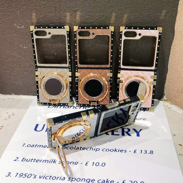 Samsung Galaxy Z Flip7 Handyhülle mit Make-up-Spiegelhalter und Gridding Stand für kabelloses Laden in Grau - Bild 1