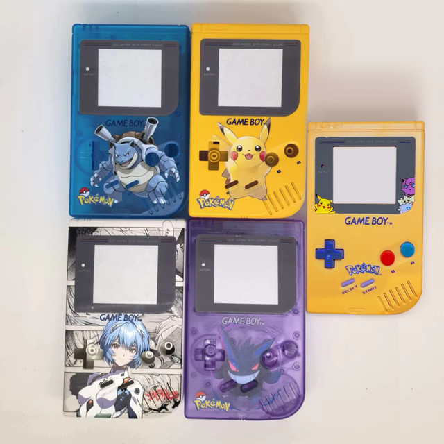 Bandai Gameboy Ersatzgehäuse Retro Design in Bunt mit Pikachu Gengar Rei Ayanami oder Blastoise Motiven - Bild 1