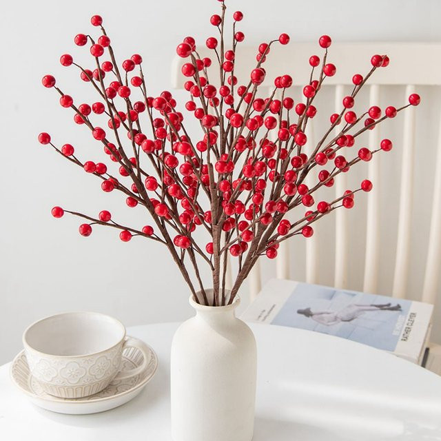 Künstliche Holly-Pflanze mit roten Früchten in Grün für Weihnachts- und Hochzeitsdekoration - Bild 1