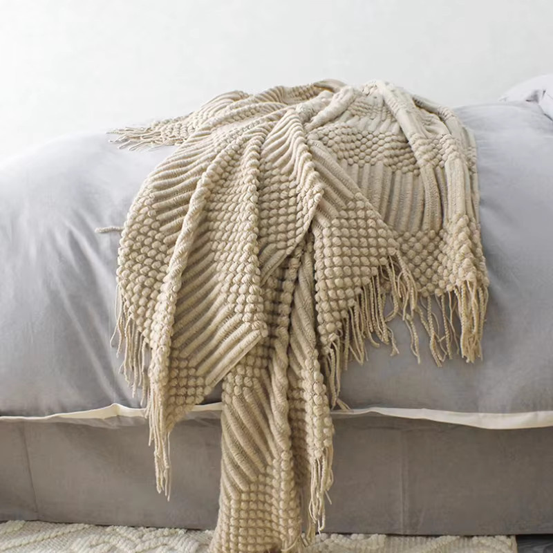 Inyahome Boho Überwurfdecke gestrickt mit Quasten in Khaki und Beige-Weiß, kariertes Design, B/T: 172 x 127 cm - Bild 2