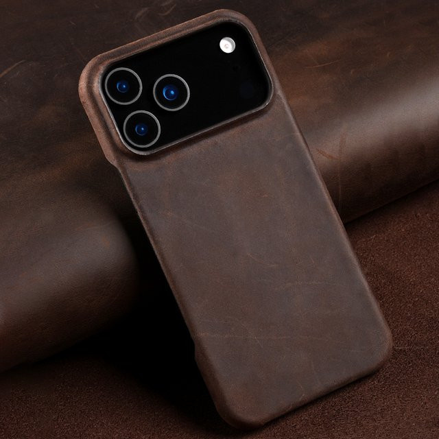 Luxuriöse Crazy Horse Rindsleder Handyhülle für Apple iPhone 17 16 15 14 13 Pro Max in Braun mit Linsenschutz und Sturmschutz - Bild 1