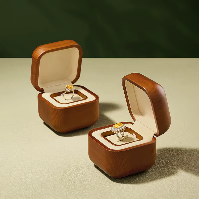 WoodTen Ringbox Schmuckaufbewahrungsbox für Damen in Beige und Braun - Bild 6