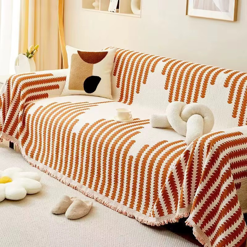 Mtuove Chenille-Sofaüberwurf in Orange, weicher und rutschfester Sofabezug im Boho-Chevron-Design, Breite: 180 cm, Länge: 420 cm - Bild 1