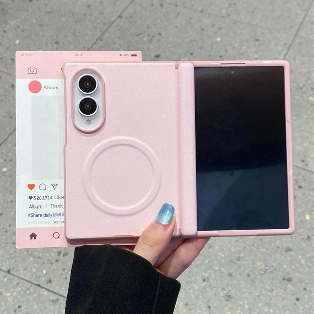 MagSafe kabelloses Ladecase aus PU-Leder für Samsung Galaxy Z Fold 8 mit Displayschutz und magnetischer Abdeckung in Rosa - Bild 1