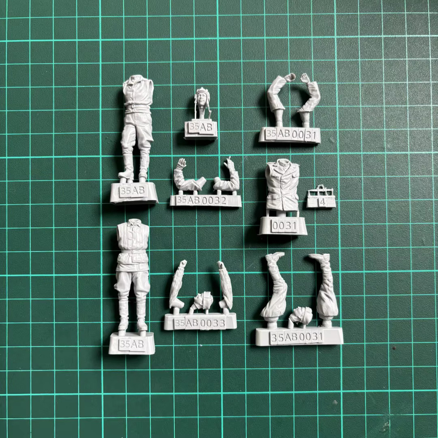 MEEKLION MODEL Sowjetische Panzerbesatzung, Modellbausatz, Militär, 1:35 - Bild 3
