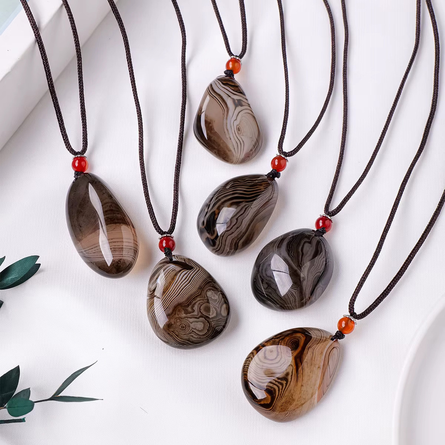 Natürlicher Sardonyx und Achat Trommelstein als polierter Rohstein für DIY Schmuck - Bild 2