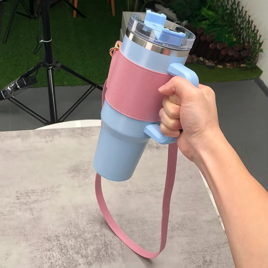 VAKIND Wasserflaschenhalter in Weiß, tragbarer Flaschenbeutel als Reise-Essential, kompatibel mit Stanley 30oz und 40oz Bechern - Bild 3