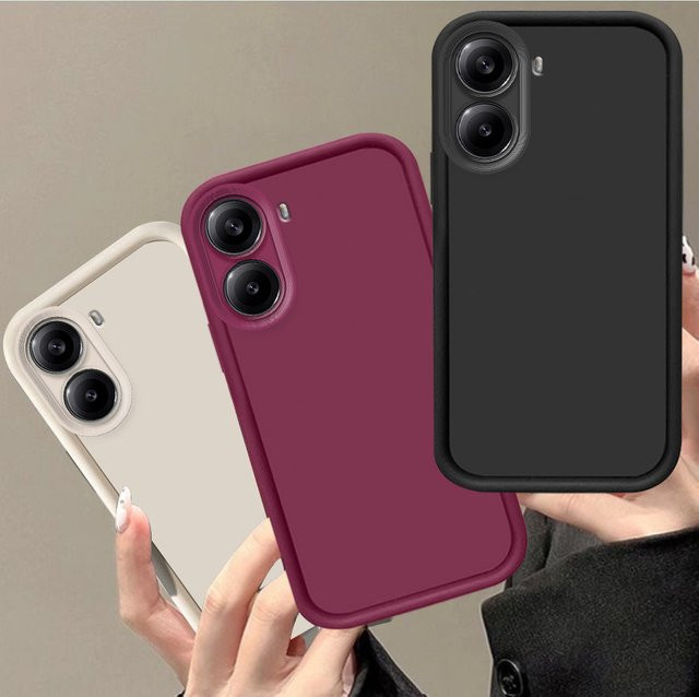 Xiaomi Poco C65 Schutzhülle in Schwarz mit Luxus Candy Matte Soft Cover Design - Bild 1