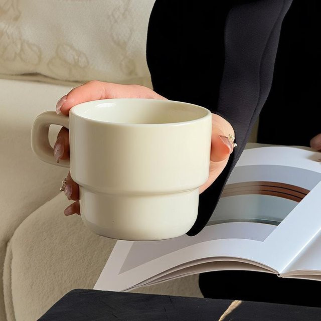 Yiran toy 1 Keramiktasse in Weiß, stapelbare Bonbonfarbe Tasse mit 400 ml Fassungsvermögen - Bild 1