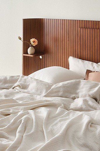 Jotex NAKAI Kopfteil aus Massivholz mit integriertem Regal in Braun, Höhe: 120 cm, Breite: 225 cm, Tiefe: 24,5 cm - Bild 1
