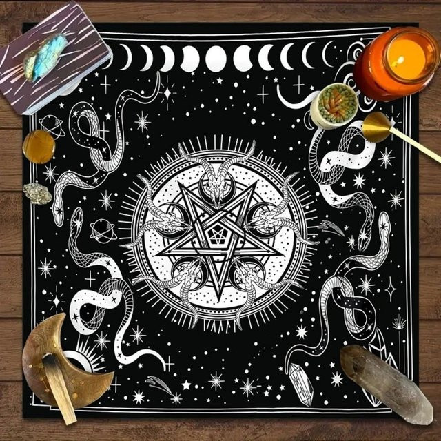 VIKAMA Tarot Tischdecke mit 12 Sternzeichen Design in Schwarz aus Leinen - Bild 1