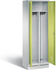 C+P Spind Evolo mit Scharniertüren, Korpus Lichtgrau und Front Viridingrün, H x B x T: 180 x 61 x 50 cm - Bild 1