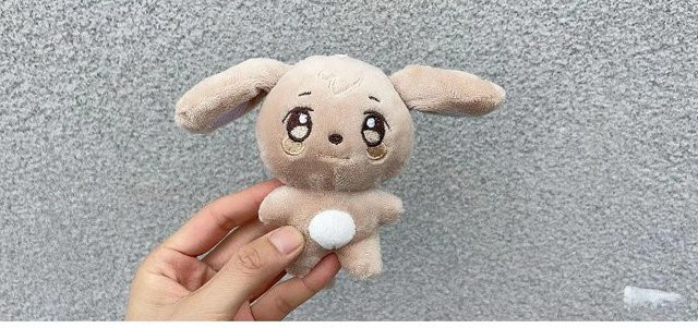 Fashnics Ateez Aniteez Plüschtier Schlüsselanhänger, 10cm, grau, ab 14 Jahren - Bild 1