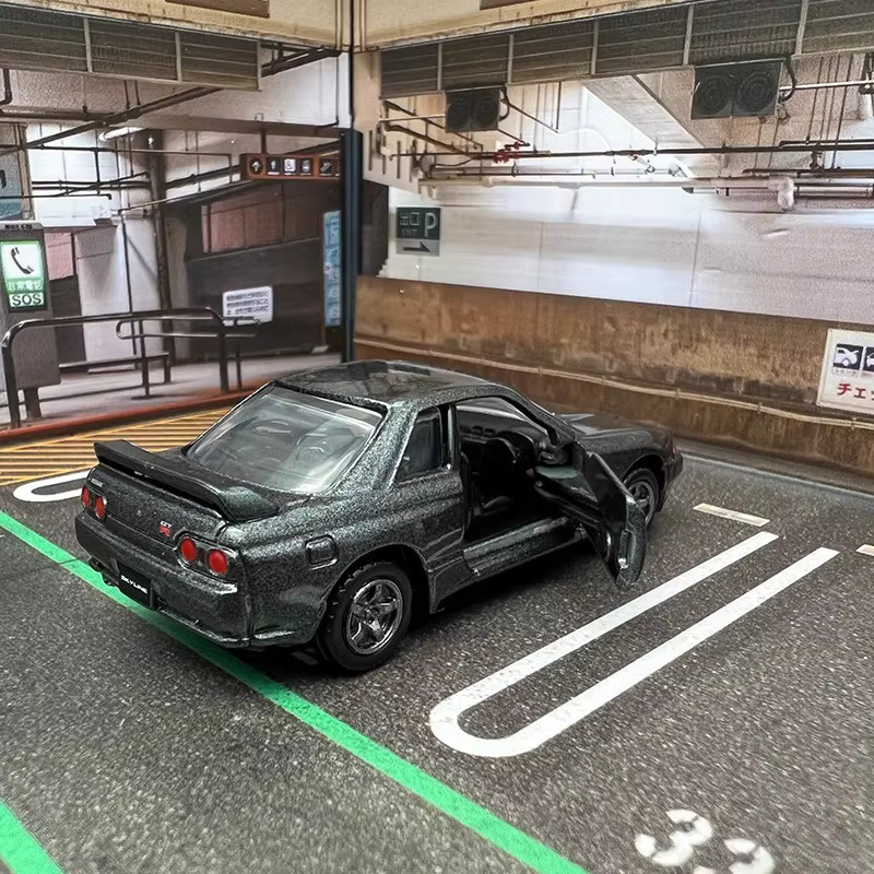 Takara Tomy Tomica Premium 26 Nissan Skyline GT-R BNR32 Druckgussmodell in Grau - Bild 2