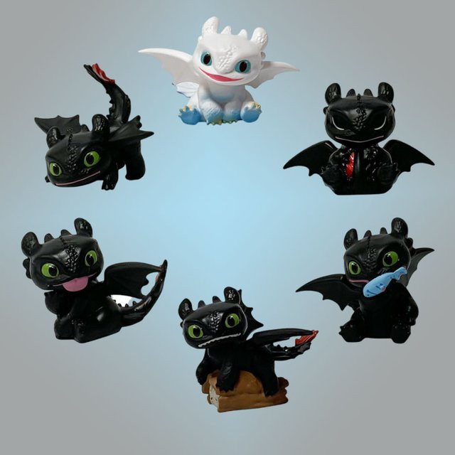 Bandai Drachenzähmen leicht gemacht Zahnloser, PVC-Modellfigur - Bild 1