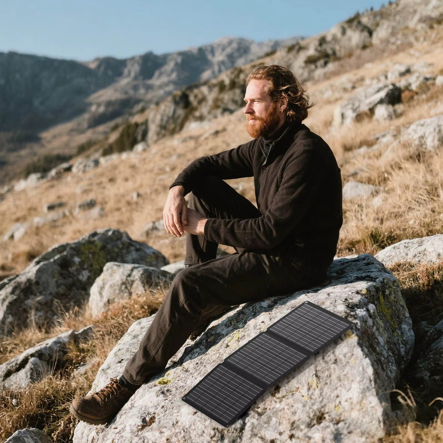 AUFU Tragbares Solarpanel 30W Faltbares Mobiles Ladegerät für Handys und Powerbanks in Schwarz - Bild 5