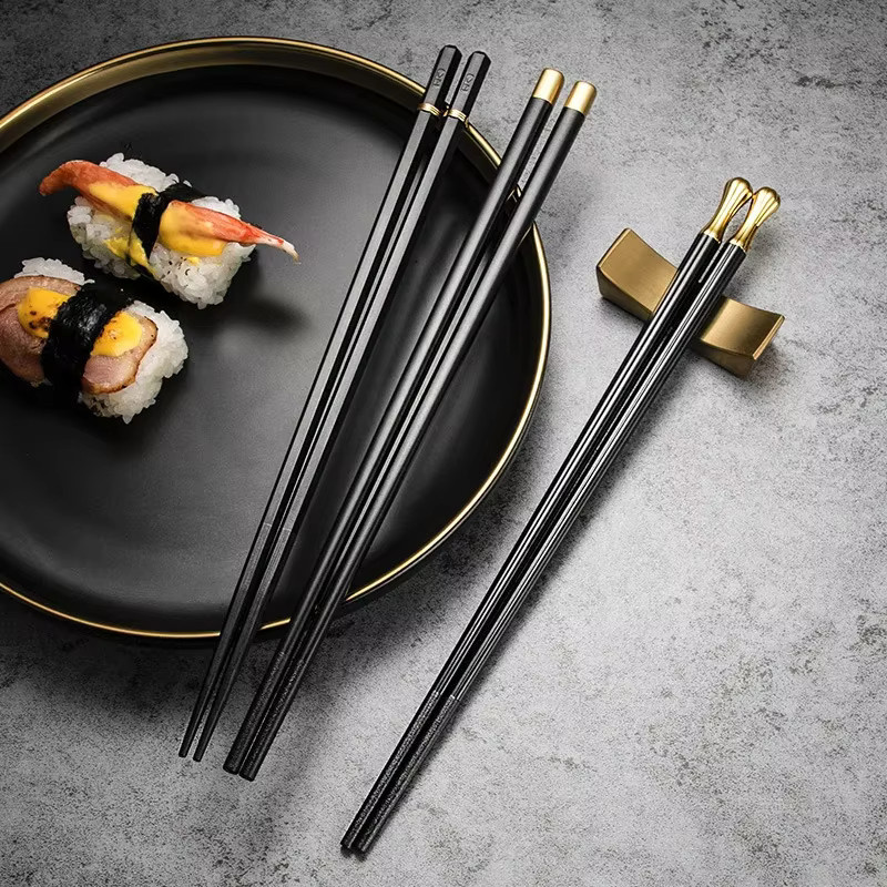 5 Paar JANKNG Essstäbchen aus Zinklegierung in Schwarz und Gold für Sushi und Küche - Bild 2