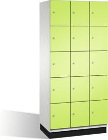 C+P Fächerschrank Cambio auf Sockel mit 15 Fächern, Farbe Korpus Lichtgrau und Front Grün, H x B x T: 195 x 90 x 52,5 cm - Bild 1