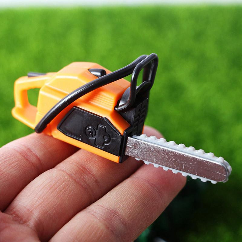 Yiran toy 1 Puppenhaus Gartenwerkzeuge Zubehör Rasenmäher und Säge - Bild 2
